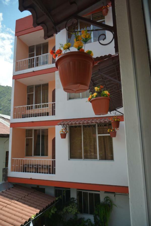 Hotel Flor De Oriente Baños Zewnętrze zdjęcie